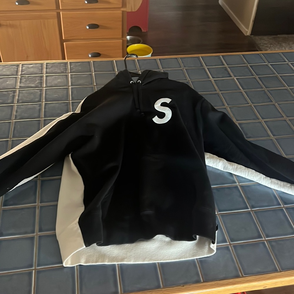 Supreme S Logo Split hooded sweatshirt!!!!!!! Put on twice practically new!!